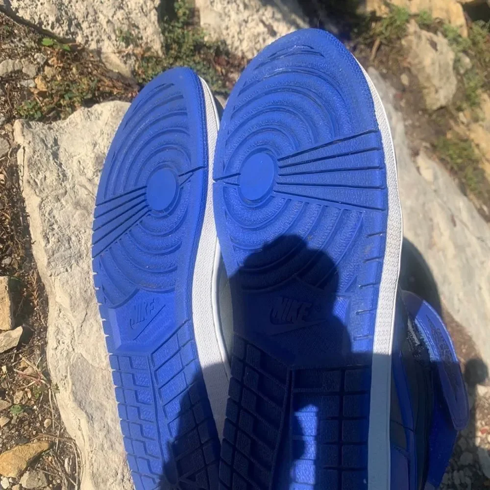 Air Jordan 1 High FlyEase 'Hyper Royal' Sz 9